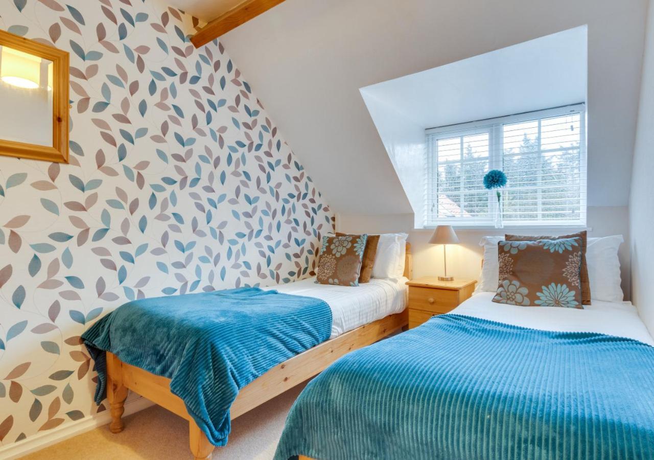 Smugglers Cove Cottage Рейвънскар Екстериор снимка